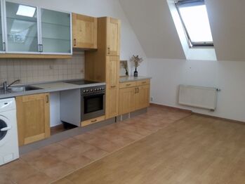 Kuchyňský kout - Pronájem bytu 2+kk v osobním vlastnictví 50 m², Praha 5 - Zbraslav 