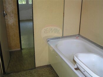 koupelna - Prodej bytu 3+1 v osobním vlastnictví 63 m², Praha 4 - Lhotka