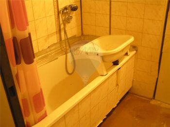 koupelna - Prodej bytu 4+1 v osobním vlastnictví 61 m², Praha 4 - Lhotka