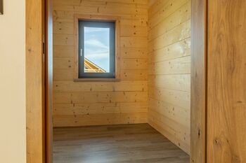 walk-in šatna - Prodej domu 133 m², Vacov