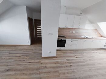 Pronájem bytu 3+kk v osobním vlastnictví 96 m², Komořany