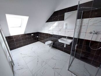 Pronájem bytu 3+kk v osobním vlastnictví 96 m², Komořany