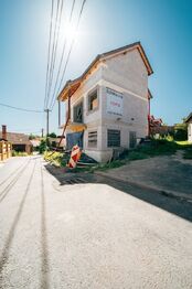 Rodinný dům ve výstavbě s možností podnikání a sídla firmy, 158 m², pozemek 137 m² – Roštín - Prodej domu 158 m², Roštín