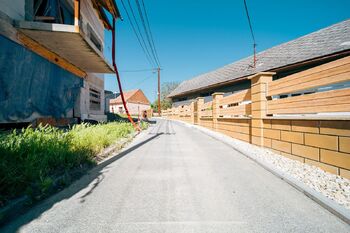 Rodinný dům ve výstavbě s možností podnikání a sídla firmy, 158 m², pozemek 137 m² – Roštín - Prodej domu 158 m², Roštín