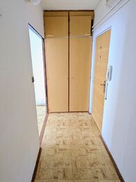 Prodej bytu 3+1 v osobním vlastnictví 69 m², Dobronín