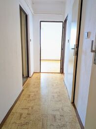 Prodej bytu 3+1 v osobním vlastnictví 69 m², Dobronín