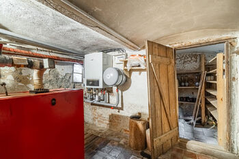 Sklep - Prodej domu 173 m², Mladý Smolivec
