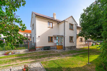 Exteriér - Prodej domu 173 m², Mladý Smolivec 