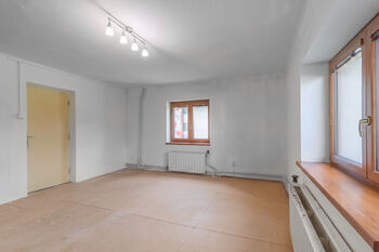 1. NP, pokoj č. 1 - Prodej domu 173 m², Mladý Smolivec