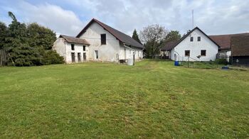 Prodej pozemku 4491 m², Chocenice