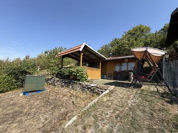 Prodej pozemku 1427 m², Nížkovice