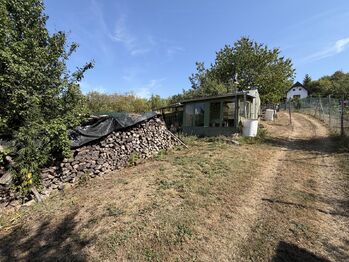 kurník - Prodej pozemku 1427 m², Nížkovice