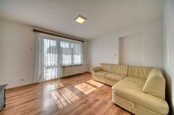 Pronájem bytu 2+1 v osobním vlastnictví 61 m², Městec Králové