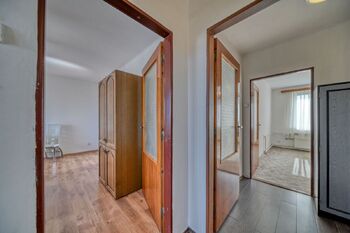 Pronájem bytu 2+1 v osobním vlastnictví 61 m², Městec Králové