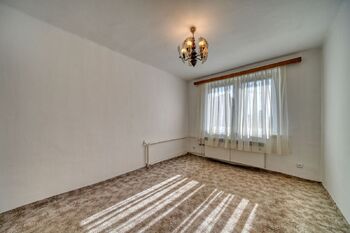 Pronájem bytu 2+1 v osobním vlastnictví 61 m², Městec Králové