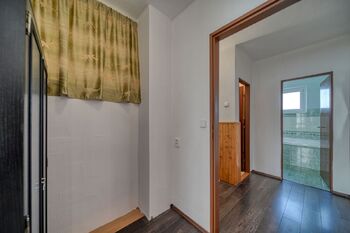 Pronájem bytu 2+1 v osobním vlastnictví 61 m², Městec Králové
