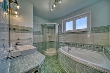 Pronájem bytu 2+1 v osobním vlastnictví 61 m², Městec Králové