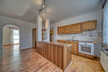 Pronájem bytu 2+1 v osobním vlastnictví 61 m², Městec Králové