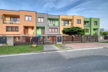 Pronájem bytu 2+1 v osobním vlastnictví 61 m², Městec Králové
