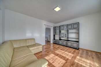Pronájem bytu 2+1 v osobním vlastnictví 61 m², Městec Králové