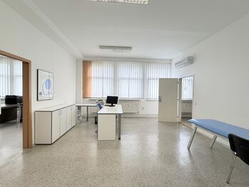 Prodej kancelářských prostor 81 m², Vsetín
