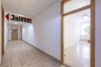 Prodej kancelářských prostor 81 m², Vsetín