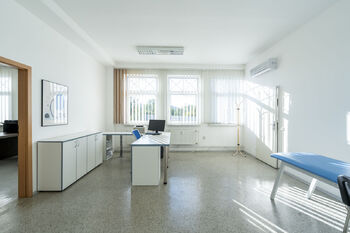 Prodej kancelářských prostor 81 m², Vsetín