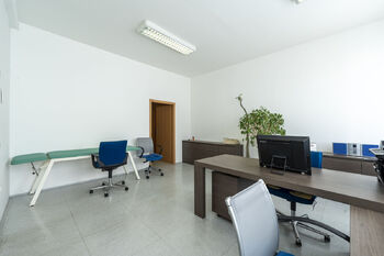 Prodej kancelářských prostor 81 m², Vsetín