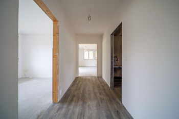 chodba - Prodej domu 119 m², Kyselka
