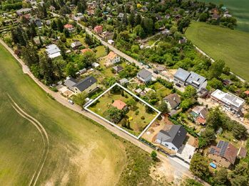 Prodej pozemku 1245 m², Praha 5 - Lipence