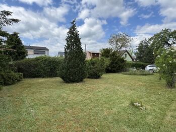 Prodej pozemku 1245 m², Praha 5 - Lipence