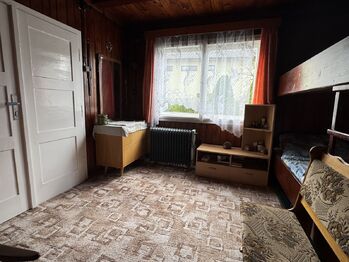Prodej pozemku 1245 m², Praha 5 - Lipence