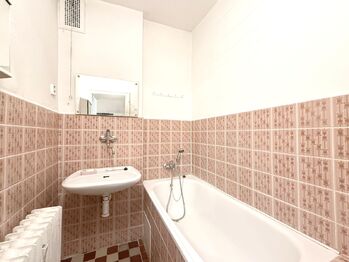 Pronájem bytu 2+1 v osobním vlastnictví 70 m², Praha 10 - Vršovice
