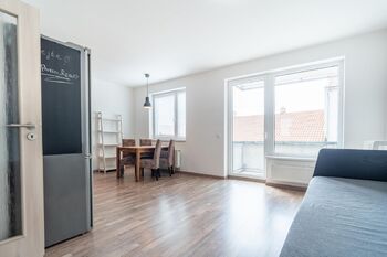 Pronájem bytu 2+kk v osobním vlastnictví 53 m², Praha 10 - Uhříněves