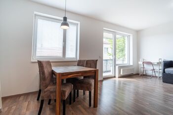 Pronájem bytu 2+kk v osobním vlastnictví 53 m², Praha 10 - Uhříněves