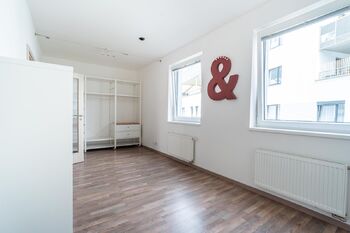 Pronájem bytu 2+kk v osobním vlastnictví 53 m², Praha 10 - Uhříněves