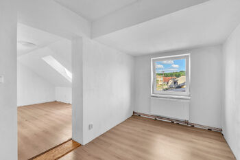 Prodej domu 136 m², Lužany