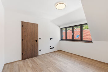 2NP - Prodej domu 144 m², Beroun