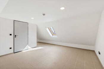 Ateliér - Prodej domu 144 m², Beroun
