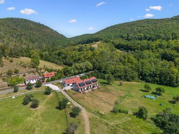 Exteriér dron - Prodej domu 144 m², Beroun