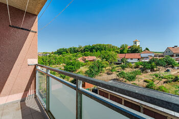 Lodžie - Prodej bytu 3+1 v osobním vlastnictví 77 m², Nížkovice