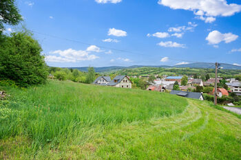 Cesta k pozemku - Prodej pozemku 740 m², Lánov