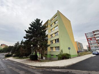 Prodej bytu 4+1 v osobním vlastnictví 86 m², Bílina