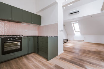 KUCHYNSKÝ KOUT - Prodej bytu 3+kk v osobním vlastnictví 144 m², Praha 3 - Žižkov