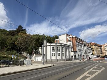Okolí domu - Prodej bytu 2+kk v osobním vlastnictví 38 m², Praha 4 - Michle