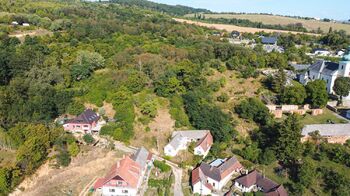 Prodej pozemku 3489 m², Osvětimany