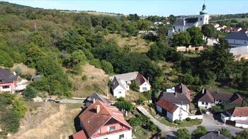 Prodej pozemku 3489 m², Osvětimany