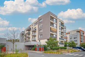 Pronájem bytu 1+kk v osobním vlastnictví 2493 m², Praha 5 - Stodůlky