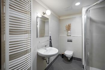 Pronájem bytu 1+kk v osobním vlastnictví 2493 m², Praha 5 - Stodůlky