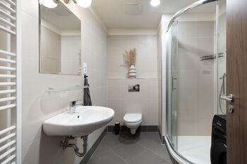 Pronájem bytu 1+kk v osobním vlastnictví 2493 m², Praha 5 - Stodůlky